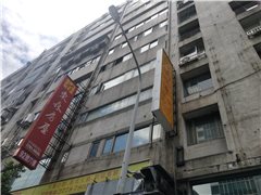 鄰近玫瑰光觀大樓社區推薦-國寶龍年大廈，位於台北市中山區
